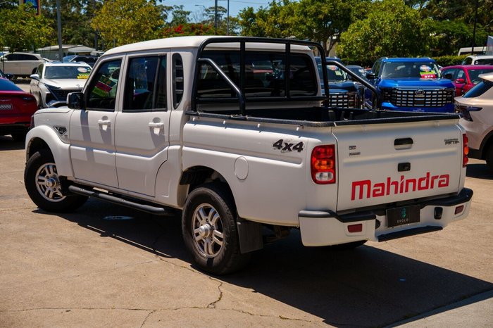 2022 Mahindra PIK-UP S11