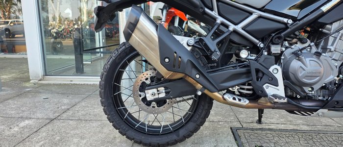 2025 CFMOTO 450 MT