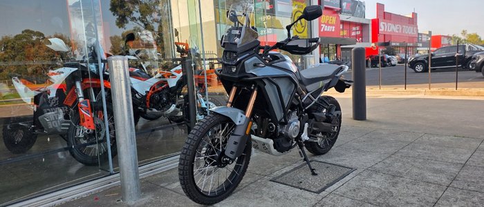2025 CFMOTO 450 MT