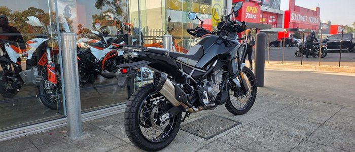 2025 CFMOTO 450 MT