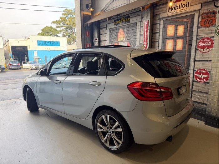 2015 BMW 2 Series 220i Sport Line