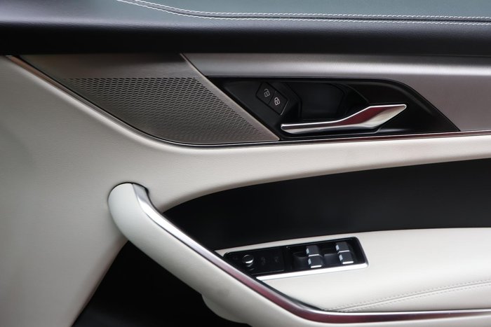 2021 Jaguar F-PACE P250 R-Dynamic S
