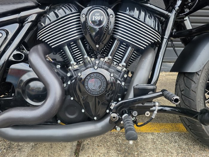 2024 Indian CHIEF BOBBER DARK HORSE BLACK SMOKE