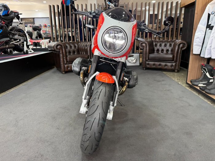 2026 BMW Motorrad 2026 BMW 1170CC R 12 S Road Lava orange metallic. (07-07)
