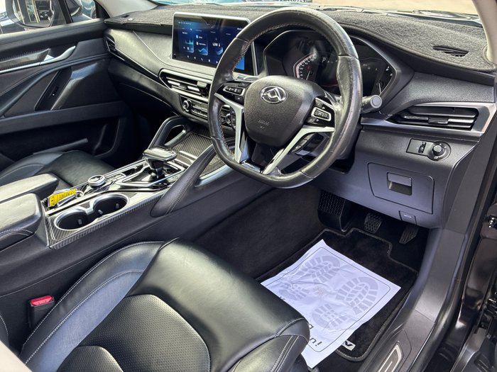 2022 LDV D90 Executive