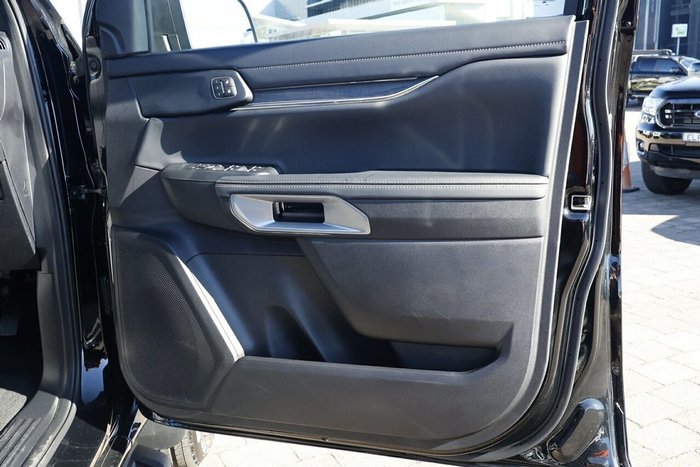 2025 Ford Everest Platinum