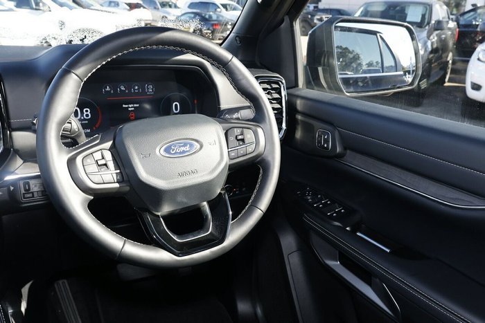 2025 Ford Everest Platinum