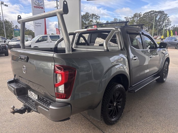 2022 Nissan Navara ST
