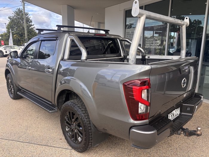 2022 Nissan Navara ST