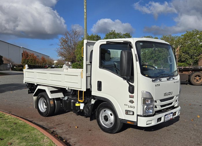 2022 Isuzu N Series