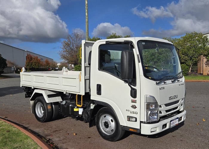 2022 Isuzu N Series