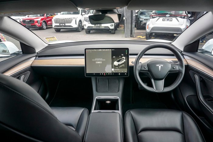 2022 Tesla Model 3 Rear-Wheel Drive