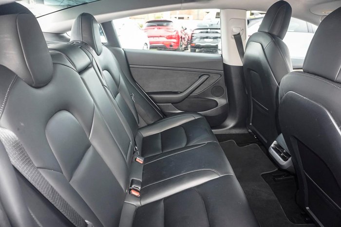 2022 Tesla Model 3 Rear-Wheel Drive