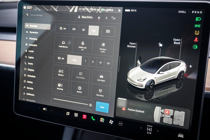2022 Tesla Model 3 Rear-Wheel Drive