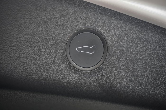 2022 Tesla Model 3 Rear-Wheel Drive