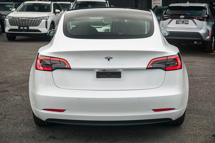 2022 Tesla Model 3 Rear-Wheel Drive
