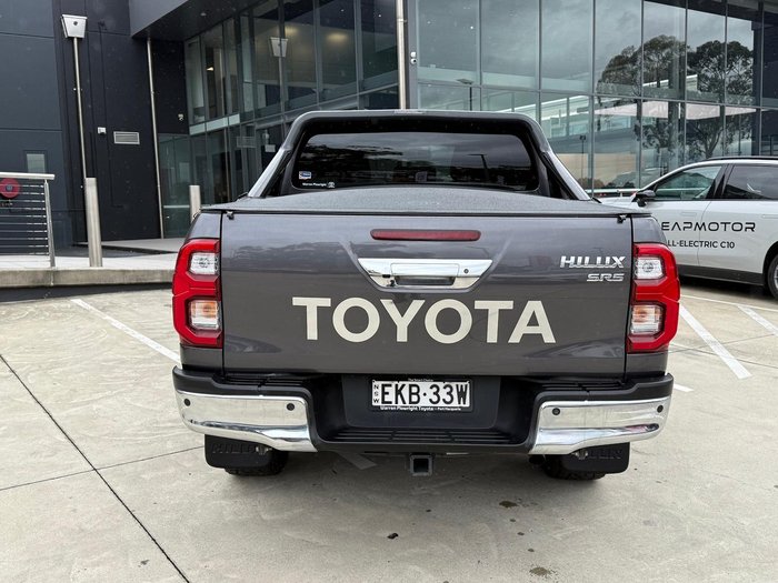 2020 Toyota Hilux SR5