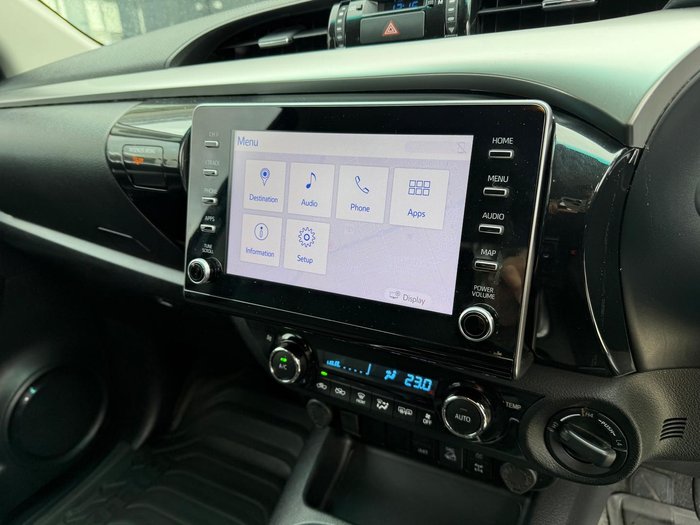 2020 Toyota Hilux SR5