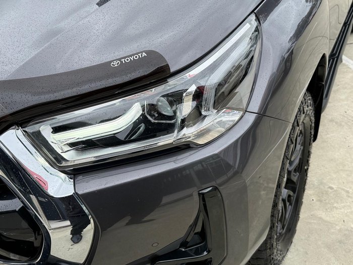 2020 Toyota Hilux SR5