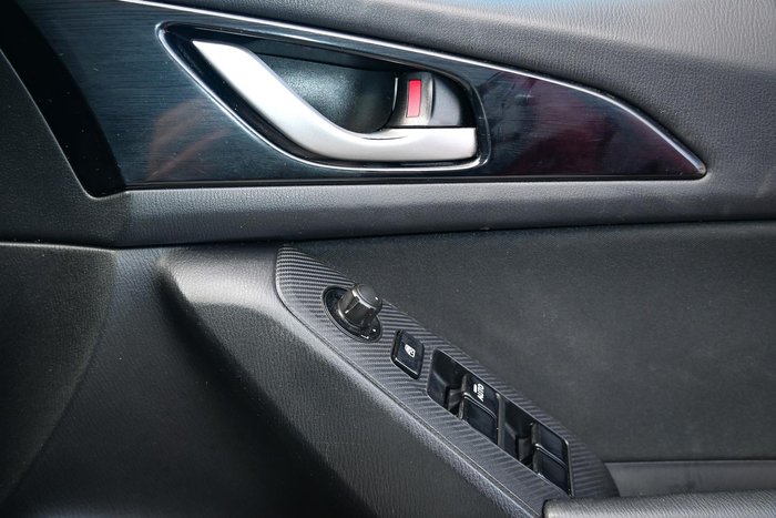 2015 Mazda 3 SP25