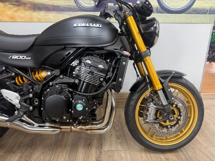 2025 Kawasaki Z900RS SE Black