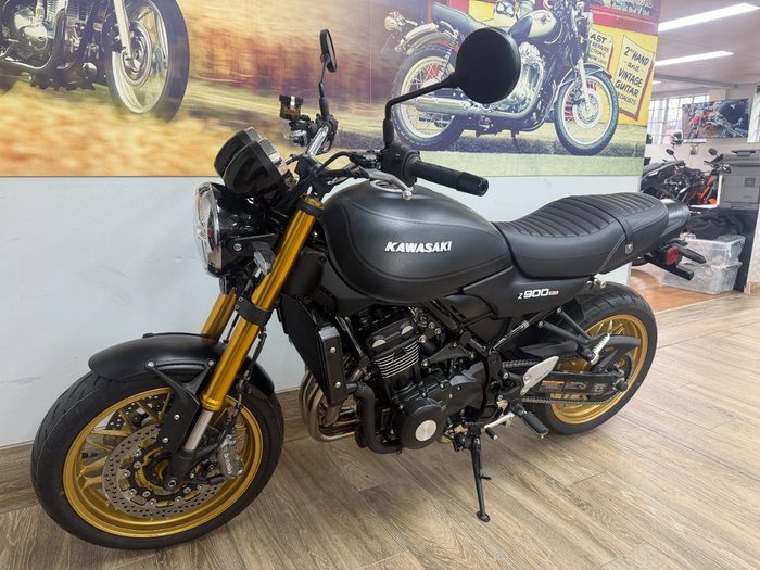2025 Kawasaki Z900RS SE Black