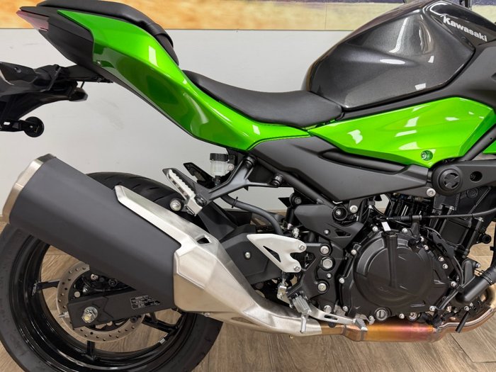2026 Kawasaki Z500 GREEN