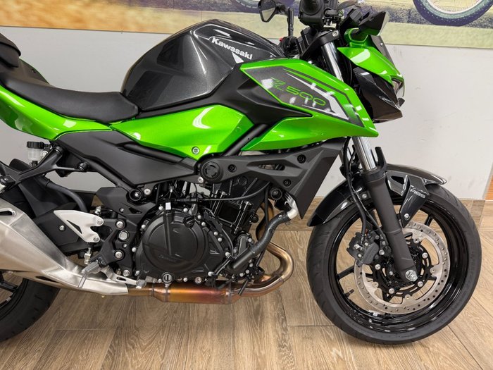 2026 Kawasaki Z500 GREEN