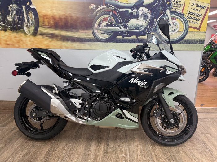 2026 Kawasaki NINJA 500 SE (LAMS) WHITE