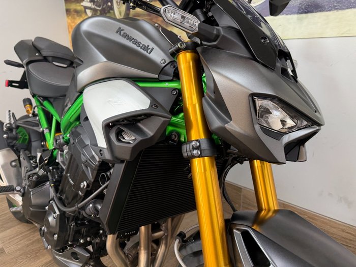 2026 Kawasaki 2026 KAWASAKI 900CC Z900RS