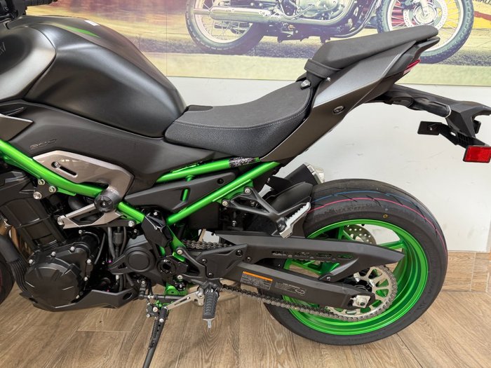 2026 Kawasaki 2026 KAWASAKI 900CC Z900RS
