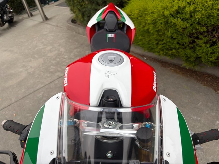 2024 DUCATI PANIGALE V2 BAYLISS 20TH ANNIV Red