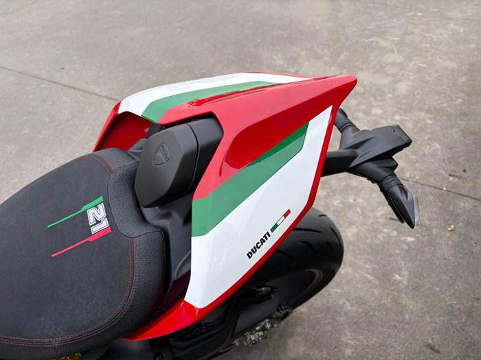 2024 DUCATI PANIGALE V2 BAYLISS 20TH ANNIV Red
