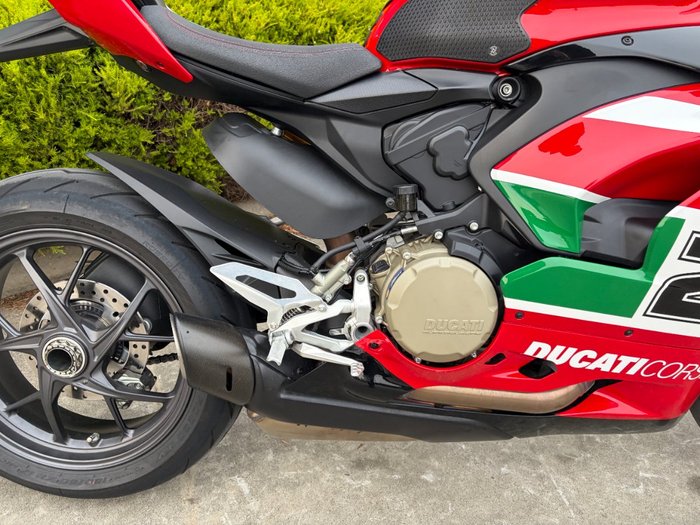 2024 DUCATI PANIGALE V2 BAYLISS 20TH ANNIV Red