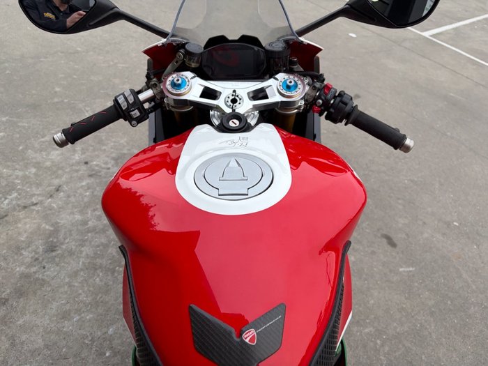 2024 DUCATI PANIGALE V2 BAYLISS 20TH ANNIV Red