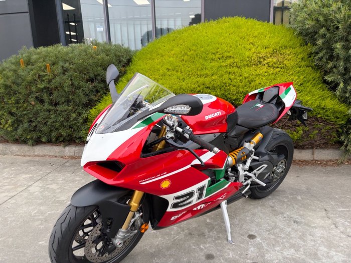 2024 DUCATI PANIGALE V2 BAYLISS 20TH ANNIV Red