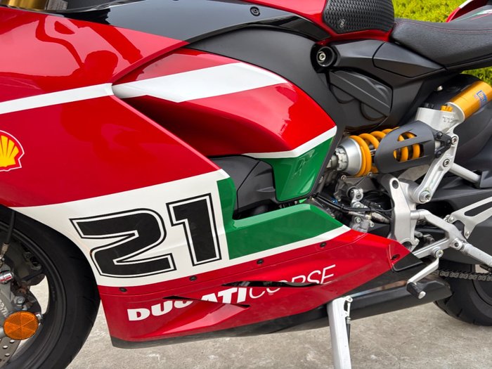 2024 DUCATI PANIGALE V2 BAYLISS 20TH ANNIV Red