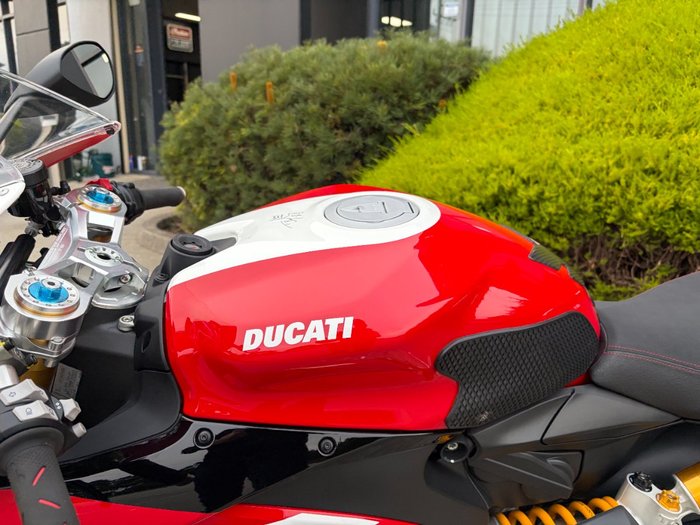 2024 DUCATI PANIGALE V2 BAYLISS 20TH ANNIV Red