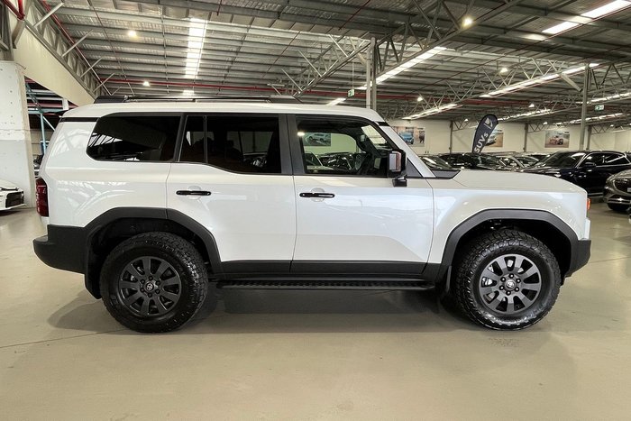 2026 Toyota Landcruiser Prado Altitude