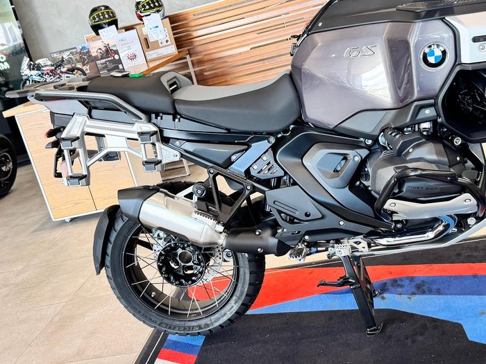 2026 BMW Motorrad R 1300 GS Adventure Triple Black R 1300 Black