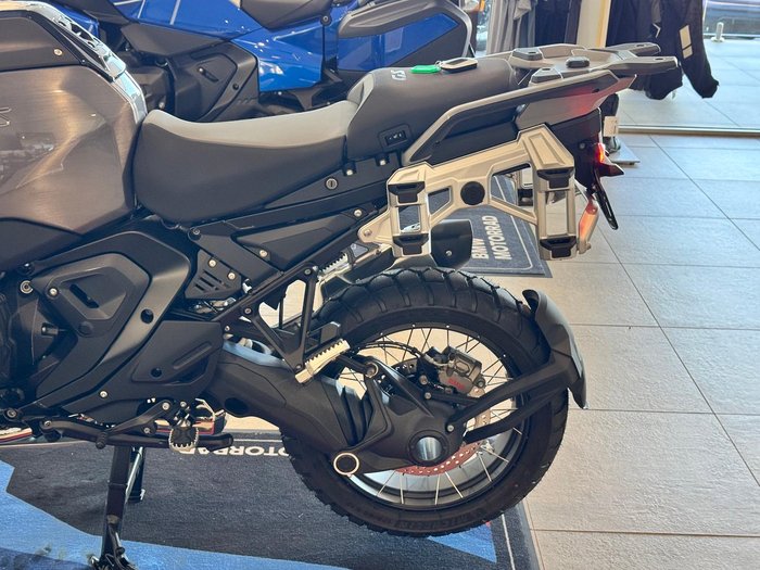 2026 BMW Motorrad R 1300 GS Adventure Triple Black R 1300 Black