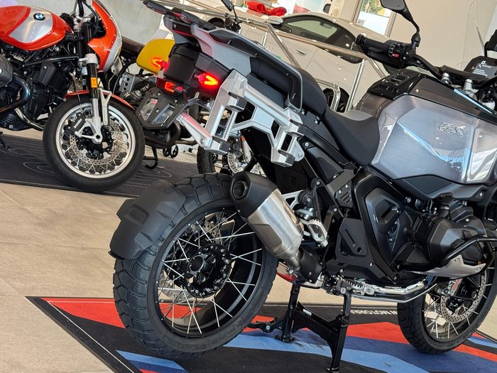 2026 BMW Motorrad R 1300 GS Adventure Triple Black R 1300 Black