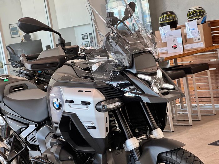 2026 BMW Motorrad R 1300 GS Adventure Triple Black R 1300 Black