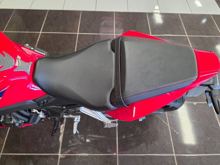2026 Honda CBR650RAC RED