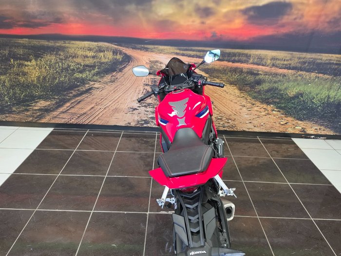 2026 Honda CBR650RAC RED