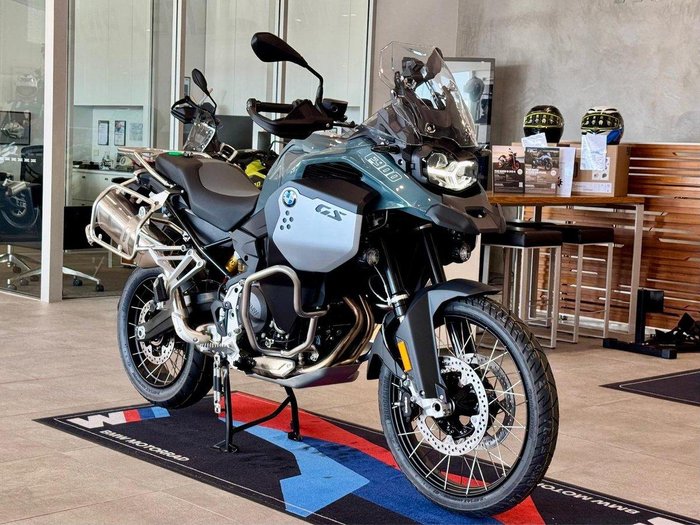 2026 BMW Motorrad F 900 GS Adventure Ride Pro F 900 Green