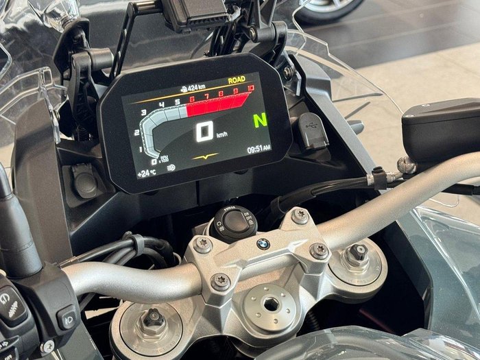 2026 BMW Motorrad F 900 GS Adventure Ride Pro F 900 Green