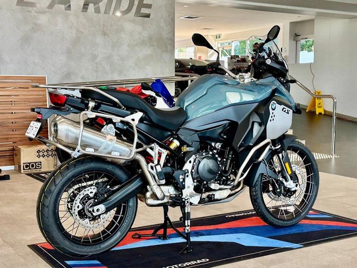 2026 BMW Motorrad F 900 GS Adventure Ride Pro F 900 Green