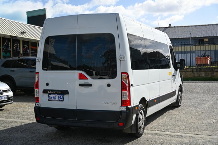 2016 Renault Master