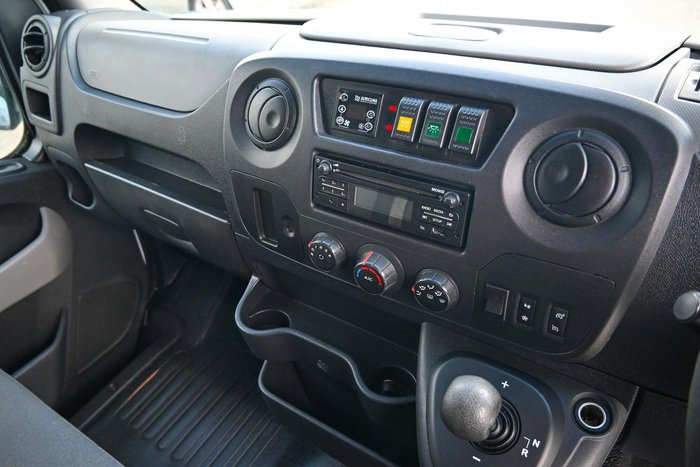 2016 Renault Master